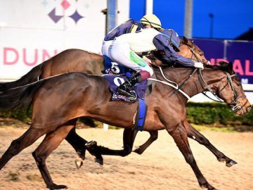 JEZEBEL QUEEN takes her debut maiden over a mile with Mark Enright on board - Dundalk, 11th Feb '22 (Healy Racing). 