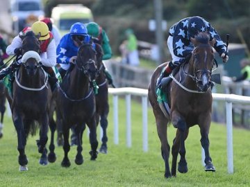 EMPRESS ARTEMIS gets a deserved win under her belt over 7f at Bellewstown, 27th Aug '25 (Healy Racing). 