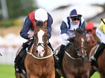 LADY IMAN shows all her speed and class in the Molecomb Stks Gr3 under Ryan Moore - Goodwood, 30th July '25 (Healy Racing). 
